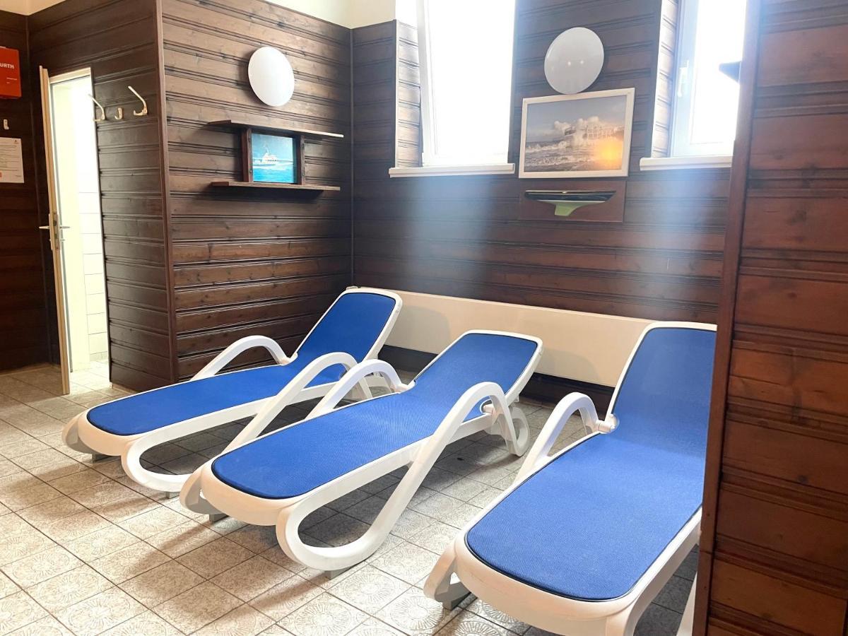 Strandnahe Ferienwohnung Fb08.05 Mit Meerblick クックスハーフェン エクステリア 写真